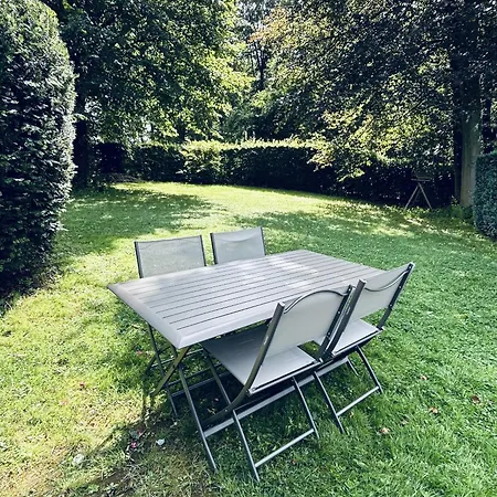 Le Chalet Des Amis 2 جالهاي