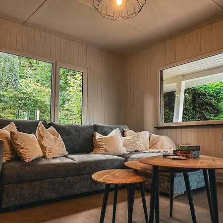 Le Chalet Des Amis 2 *
